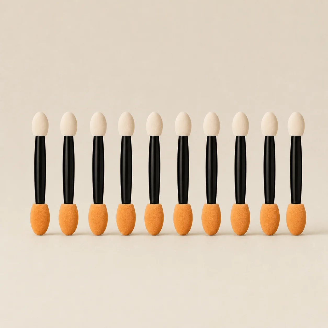 Chrome aanbrengkwast 10 stuks met zwart handvat en witte en oranje siliconen tips voor make-up applicatie